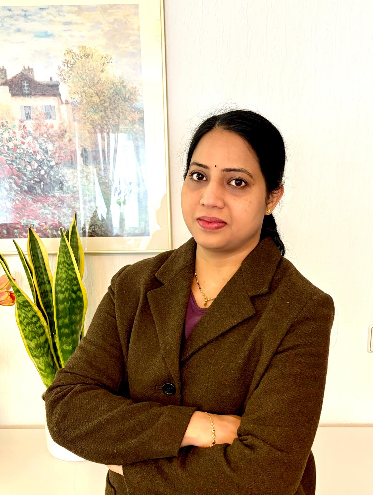 Raga Cosmetics Studio Owner